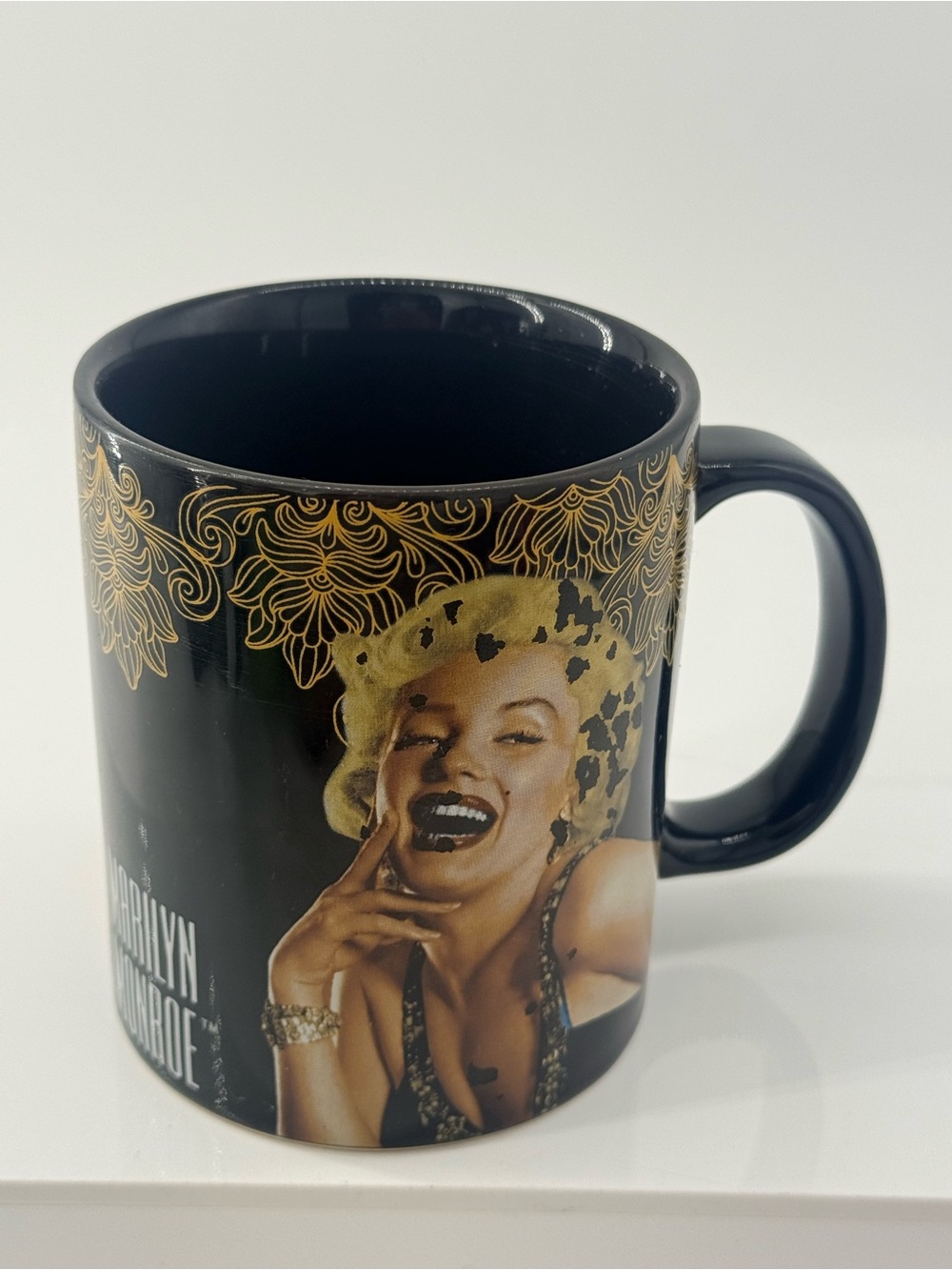 Black and Gold Decorative Ceramic Coffee Mug